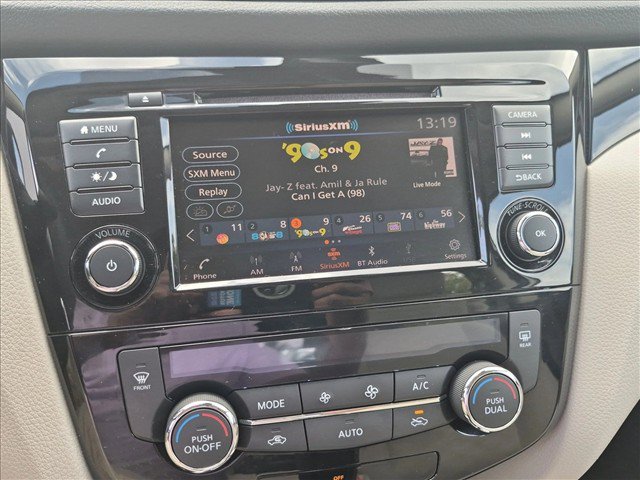 Used 2020 Nissan Rogue Sport SV FWD image 14