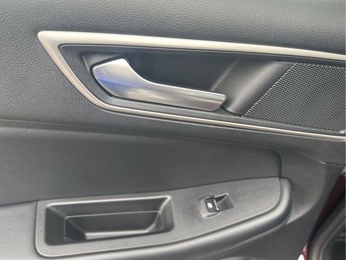 Used 2024 Ford Edge SEL image 28