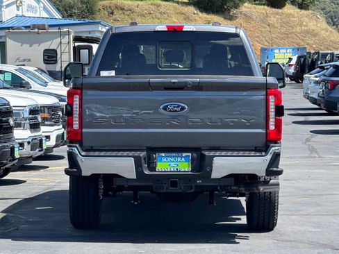New 2026 Ford F250 4x4 Crew Cab Super Duty image 6