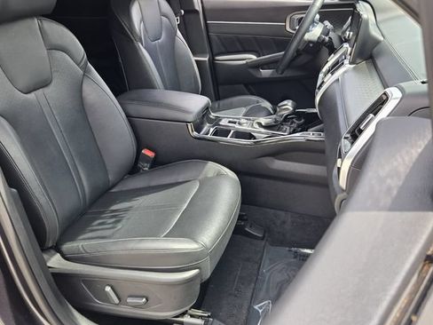 Used 2023 Kia Sorento SX FWD image 16