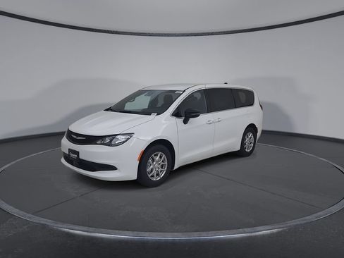 New 2027 Chrysler Pacifica LX FWD image 7