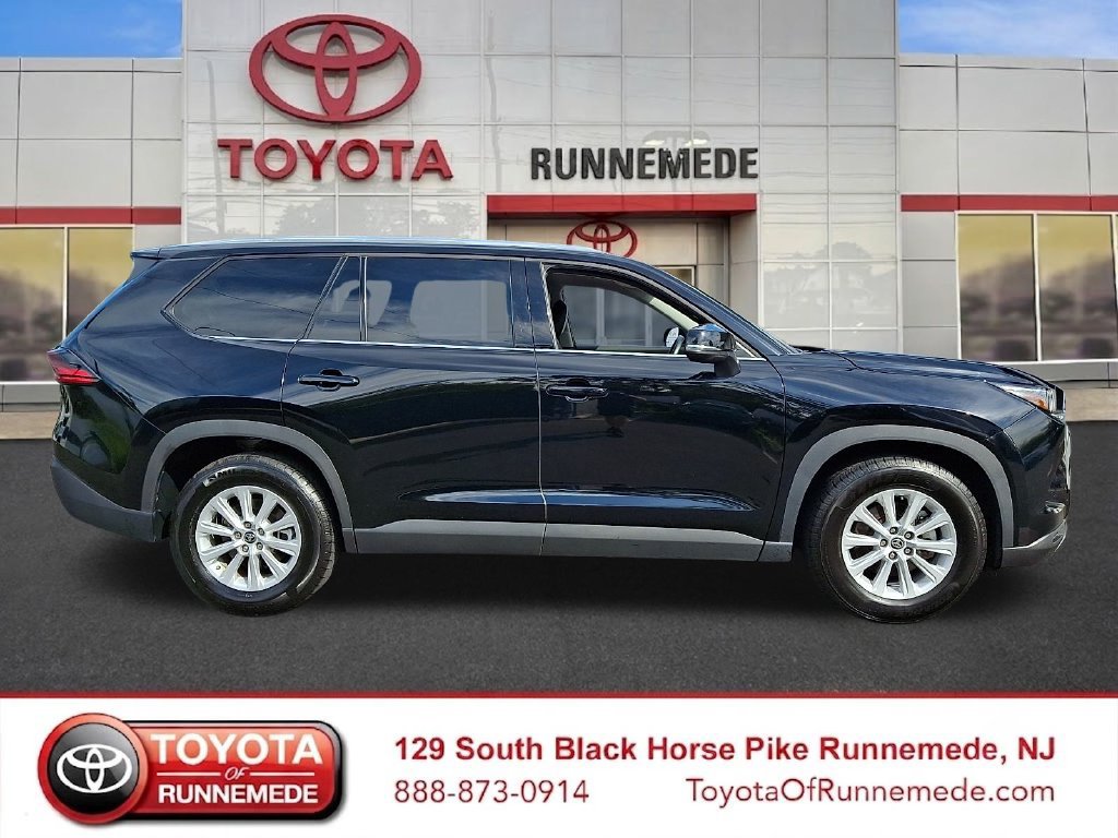 Certified 2025 Toyota Grand Highlander FWD image 6