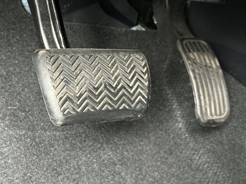 Used 2024 Toyota Corolla SE image 43