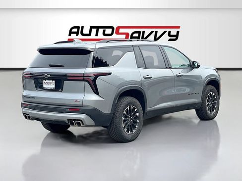 Used 2025 Chevrolet Traverse Z71 w/ Driver Confidence Package AWD/4WD image 7