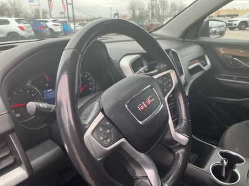 Used 2020 GMC Terrain SLE image 10