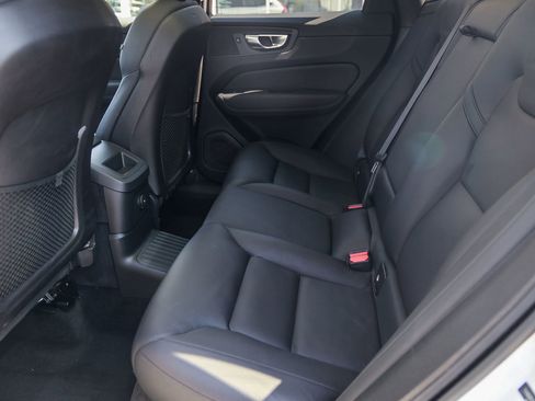 Used 2023 Volvo XC60 T8 Plus w/ Protection Package Premier AWD/4WD image 20