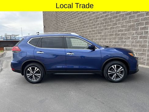 Used 2019 Nissan Rogue SV w/ Premium Package AWD/4WD image 5