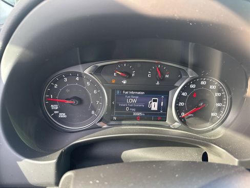 Used 2022 GMC Terrain SLE w/ Elevation Edition image 7