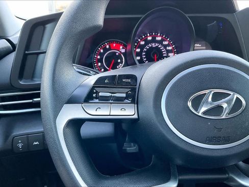 Used 2023 Hyundai Elantra SEL FWD image 21