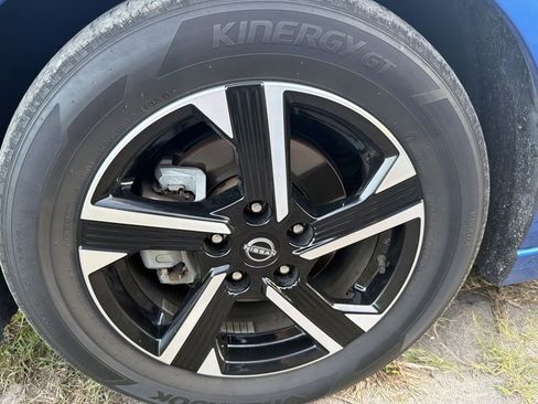 Used 2024 Nissan Sentra SV image 5