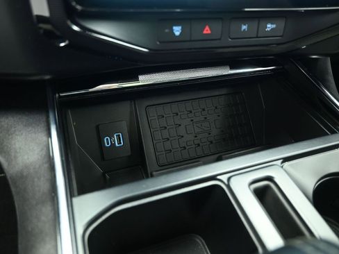 Certified 2023 Ford F150 Lightning Platinum image 19