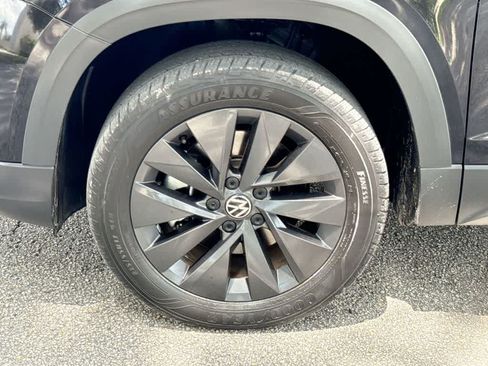 Certified 2024 Volkswagen Taos S FWD image 11