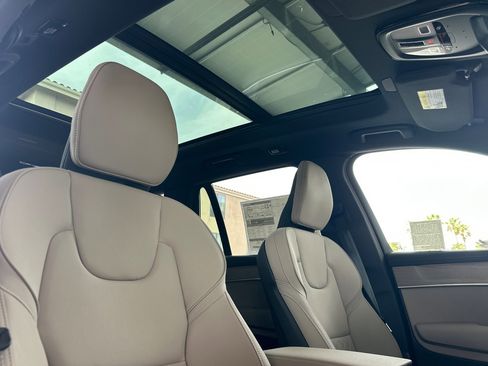 New 2026 Volvo XC90 B6 Plus AWD/4WD image 14