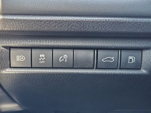 Used 2025 Toyota Camry XSE image 21