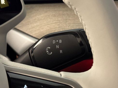 New 2025 Volkswagen ID. Buzz 1st Edition image 21