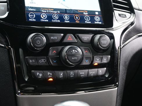 Used 2021 Jeep Grand Cherokee High Altitude image 20