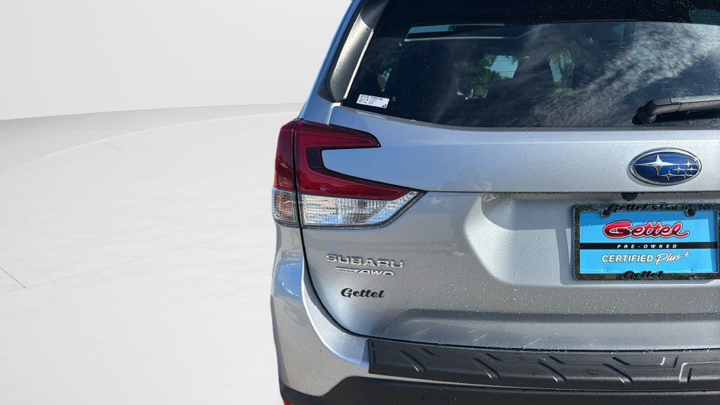 Used 2023 Subaru Forester Premium AWD/4WD image 27