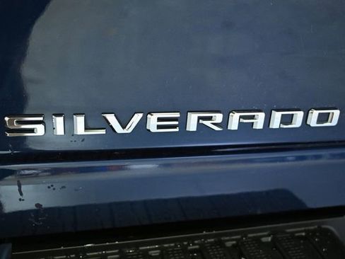 Used 2022 Chevrolet Silverado 3500 High Country w/ Z71 Off-Road Package image 12