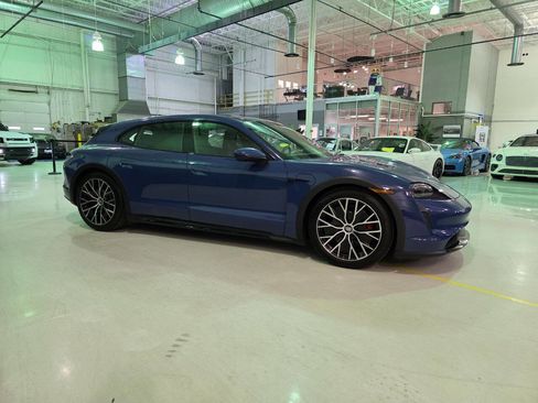 Used 2023 Porsche Taycan 4S AWD/4WD image 14