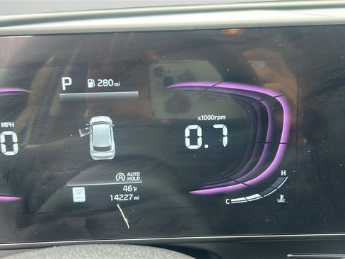 Used 2023 Kia Sportage EX image 11