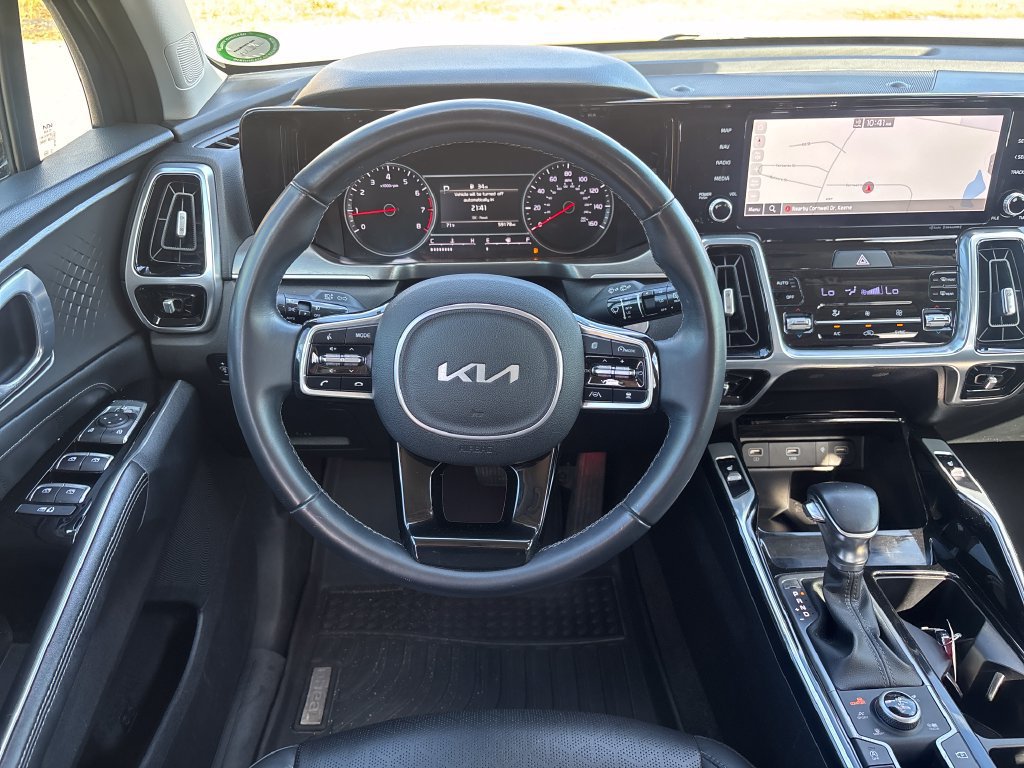 Used 2022 Kia Sorento SX AWD/4WD image 13