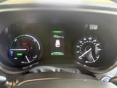 Used 2022 Toyota Sienna XLE w/ XLE Plus Package FWD image 9