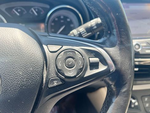 Used 2019 Buick Envision Essence AWD/4WD image 22