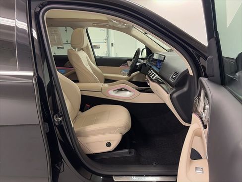 Certified 2024 Mercedes-Benz GLE 450e 4MATIC image 16