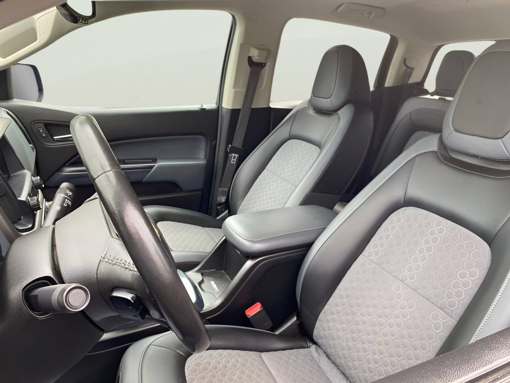 Used 2019 Chevrolet Colorado Z71 AWD/4WD image 12