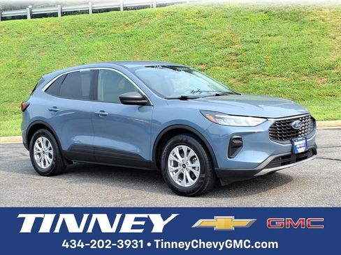 Used 2024 Ford Escape Active FWD image 1