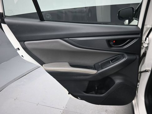 Used 2022 Subaru Crosstrek 2.5i Sport w/ Moonroof Package image 32