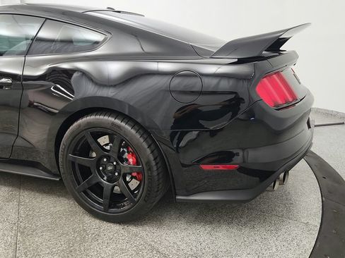 Used 2017 Ford Mustang Shelby GT350R w/ GT350R Equipment Group 920A RWD image 65