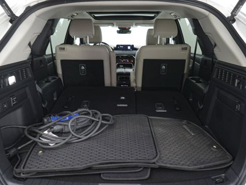 Certified 2024 MAZDA CX-90 Plug-In Hybrid w/ Premium Pkg image 9