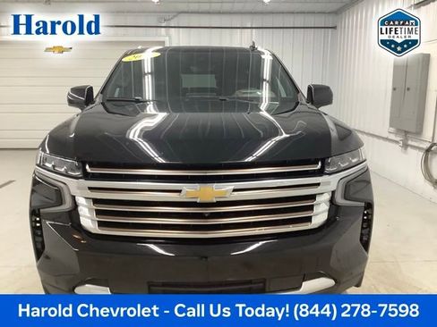 Used 2023 Chevrolet Tahoe High Country image 2