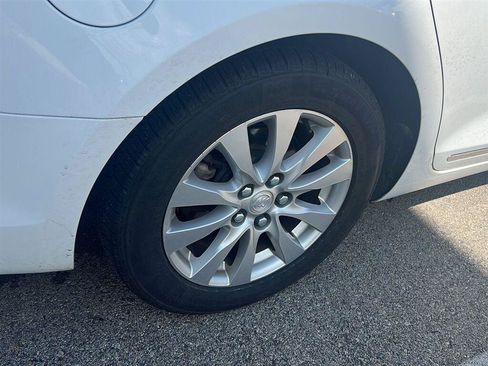 Used 2015 Buick LaCrosse Leather FWD image 17