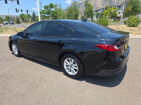 Used 2025 Toyota Camry LE FWD image 4