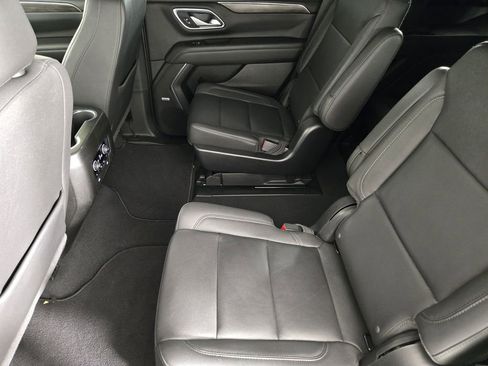 Used 2022 Chevrolet Tahoe LT w/ Luxury Package RWD image 33