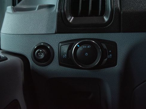 Used 2018 Ford Transit 350 XL RWD image 28