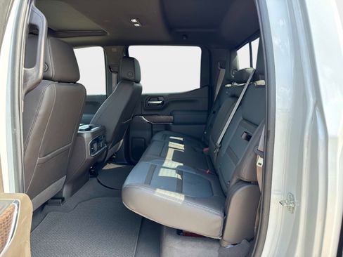 Used 2021 GMC Sierra 1500 Denali w/ Denali Ultimate Package AWD/4WD image 14
