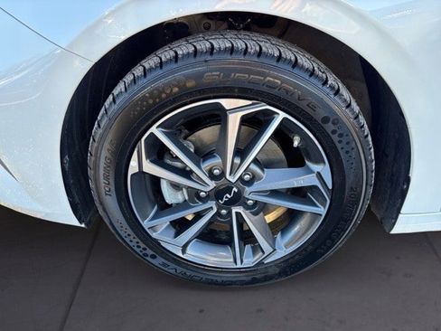 Certified 2023 Kia Forte LXS image 9