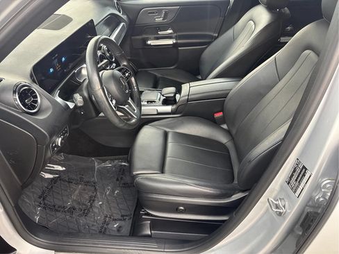 Used 2020 Mercedes-Benz GLB 250 4MATIC image 13