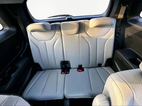 Used 2025 Hyundai Palisade SEL image 18