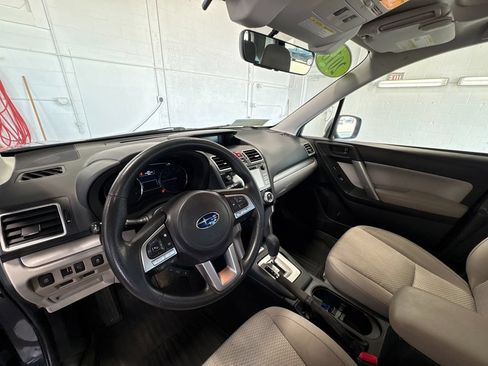 Used 2018 Subaru Forester 2.5i Premium AWD/4WD image 14