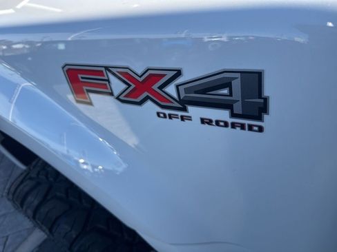 Used 2026 Ford F450 Platinum w/ FX4 Off-Road Package image 14