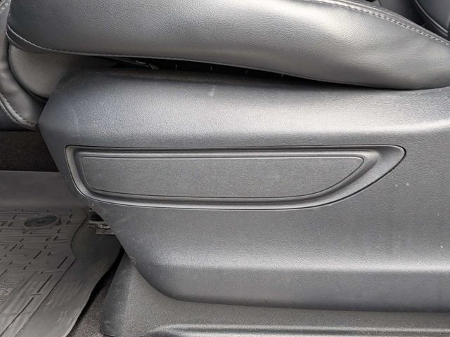 Used 2022 Lincoln Navigator 4WD image 19