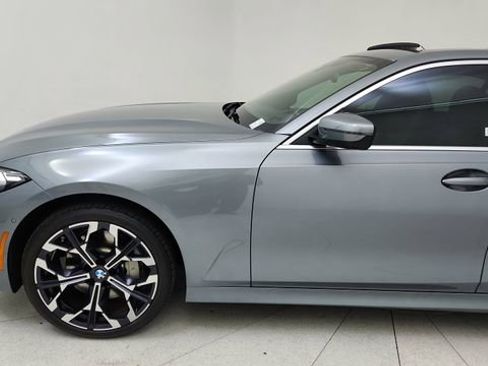 Used 2025 BMW 330i xDrive Sedan image 9