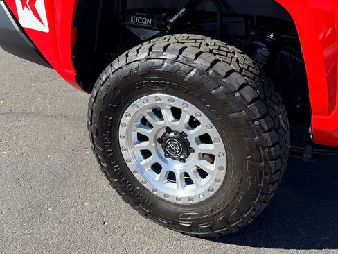 New 2025 Toyota Tacoma SR image 14