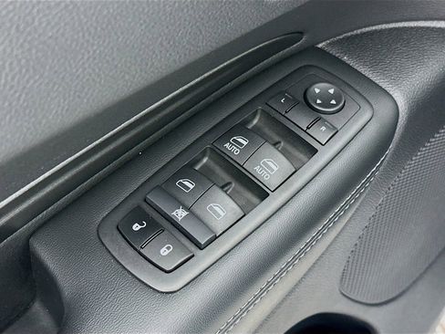 Certified 2024 Dodge Durango SXT image 26