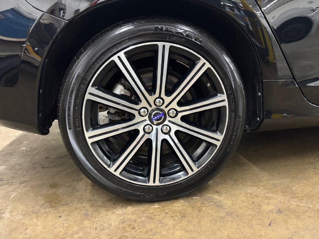 Used 2017 Volvo S60 T5 Inscription AWD/4WD image 39