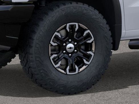 New 2026 Chevrolet Silverado 1500 ZR2 image 9